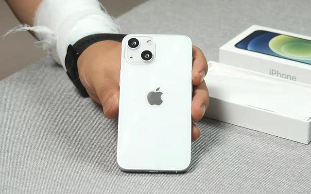 iPhone 15 Pro MaxǼ1299Ԫ50+3nmǿоƬ