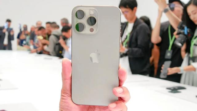 Ա⣺iPhone 15 Pro  iPhone 15 Pro MaxѡĸȽϺã