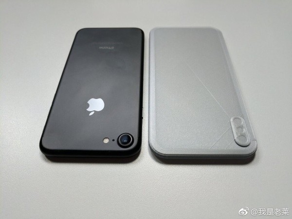 iPhone 8ģ