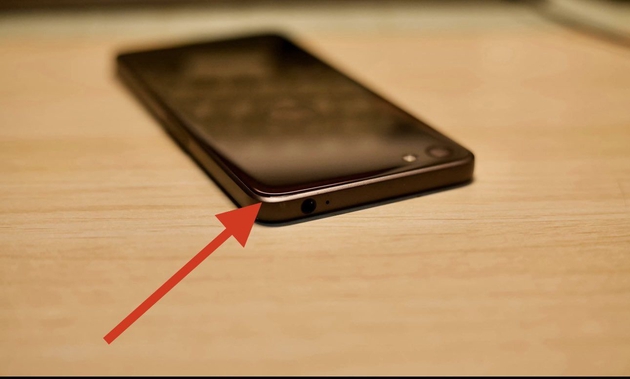 爆料称苹果 iPhone 15/Pro 系列将采用钛合金机身+背部弧形边框