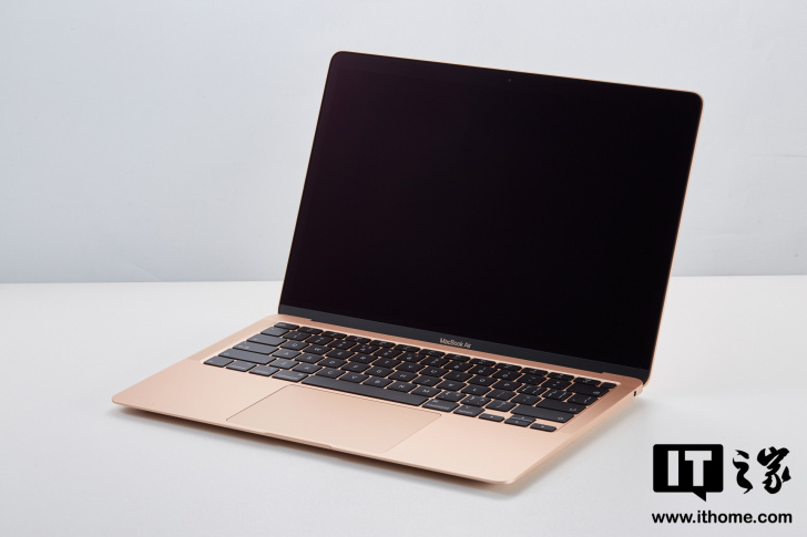 ƻ 2023 Ʒ MacBook Air 15 Ӣ罫 4 ³