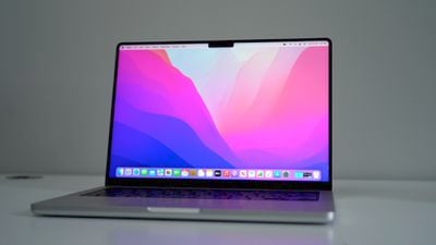 ƻԶУ׼µ MacBook Pro ʾ