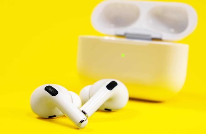 AirPods󣨿ٵAirPods