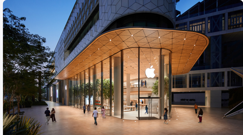 ƻӡ׼ Apple Store BKC ۵ 4  18 ҵľֹ컨