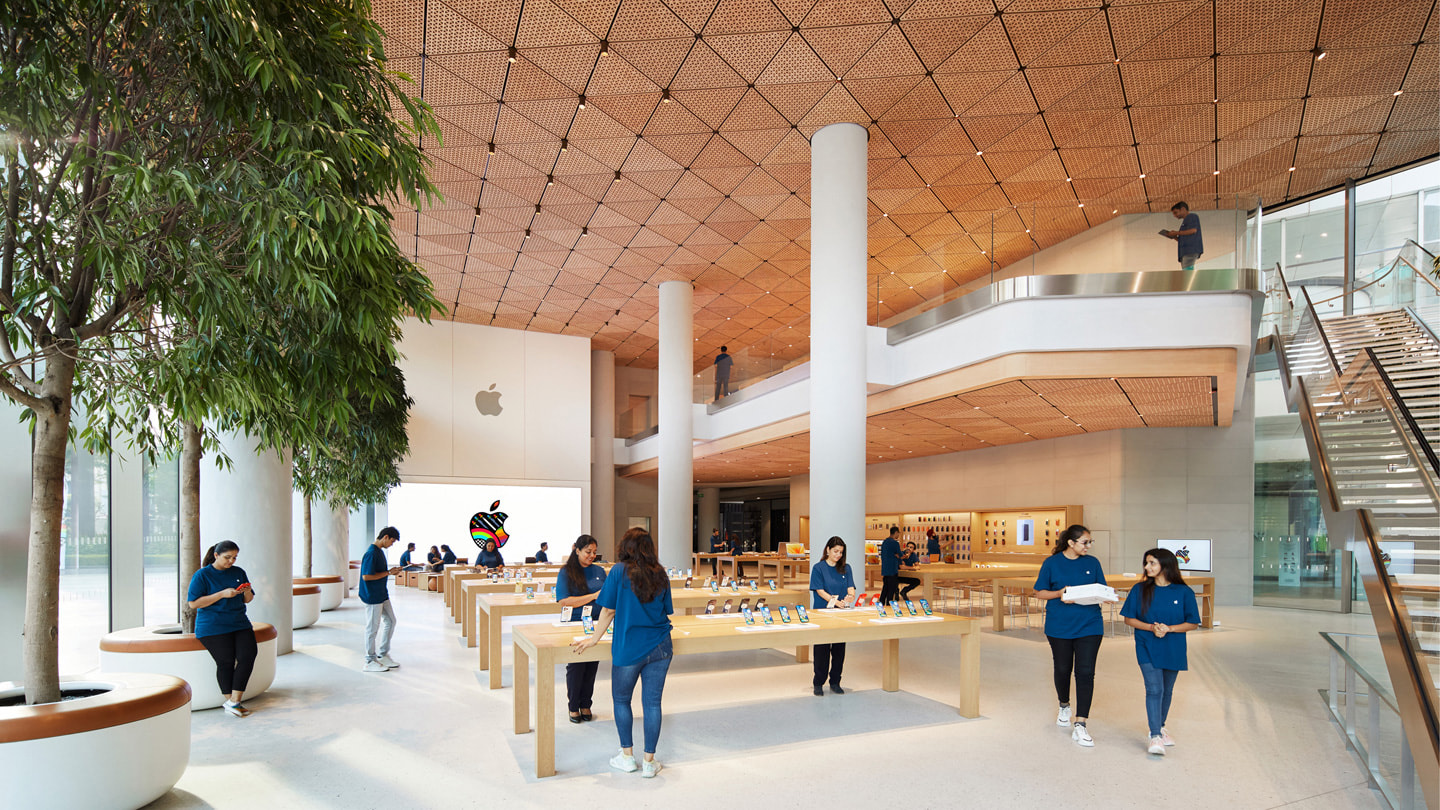 ƻӡ׼ Apple Store BKC ۵ 4  18 ҵľֹ컨