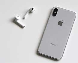 iPhone İǲʲô