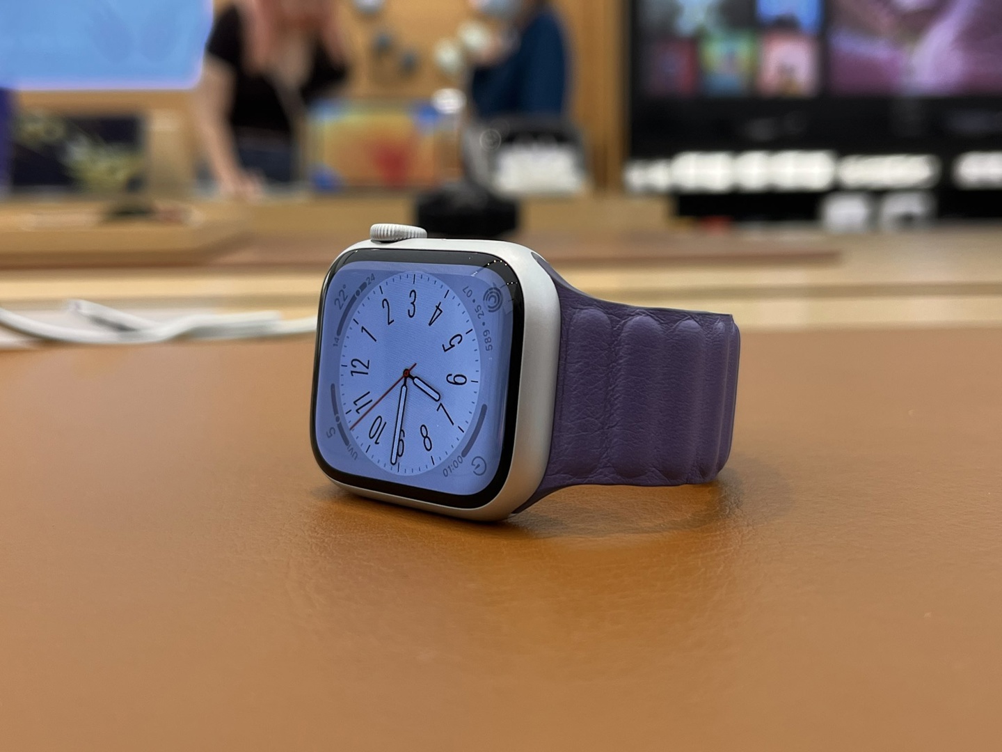 ƻ Apple Watch Ƥػɫع⣺Magsafe Ƥͬ