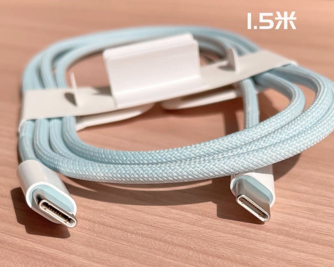 ƻ iPhone 15 ϵл䱸 1.5 ׳˫ͷ USB-C 